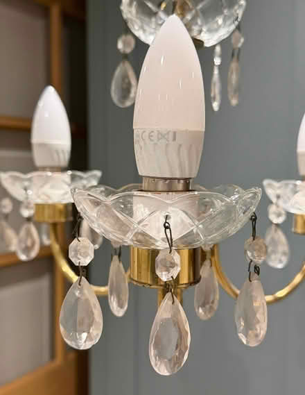 Photo of free 3-arm Chandelier-type ceiling light (East Marden) #2