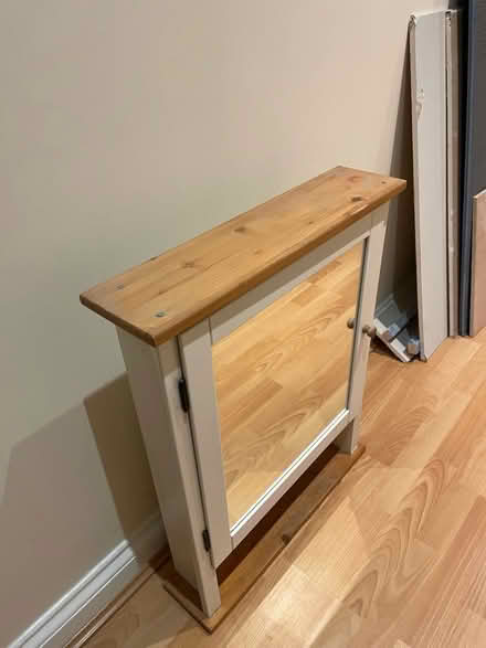 Photo of free Mirrored bathroom cabinet (Top Amersham HP6) #2