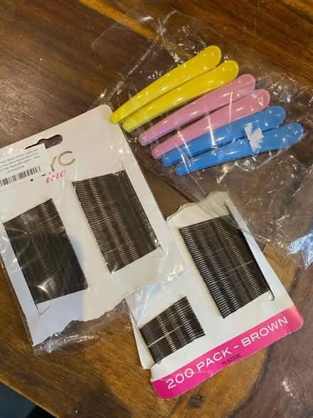 Photo of free Hair grips and pins (Queens Park W10) #1