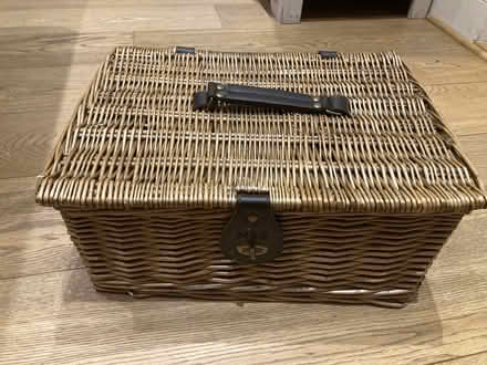 Photo of free M&S hamper - 40cm wide (Hampton Hill TW11) #1