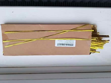 Photo of free Over 700 30cm long gold coloured metal ties (Hoddesdon EN11) #1