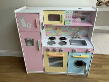 Photo of free Kids play kitchen (Harpenden AL5) #1