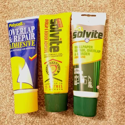 Photo of free 3 part used wallpaper border paste (Purbrook) #1