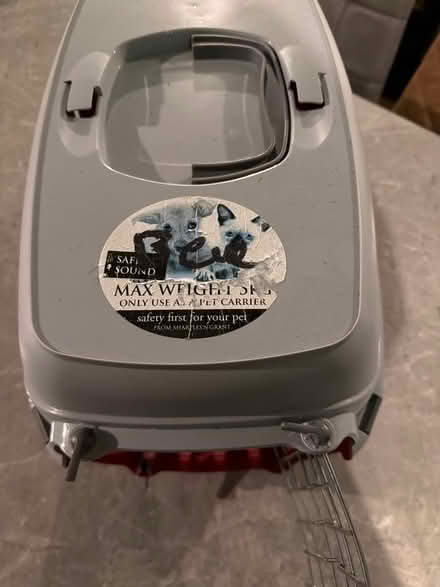 Photo of free Small pet carrier (HP1) #3