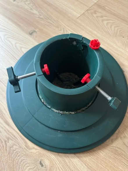 Photo of free Christmas tree stand (Bounds Green N11) #1