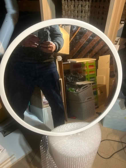 Photo of free Round mirror (Fulbourn Cambridge) #1