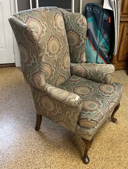Photo of free Chair (Rochester, downtown) #1
