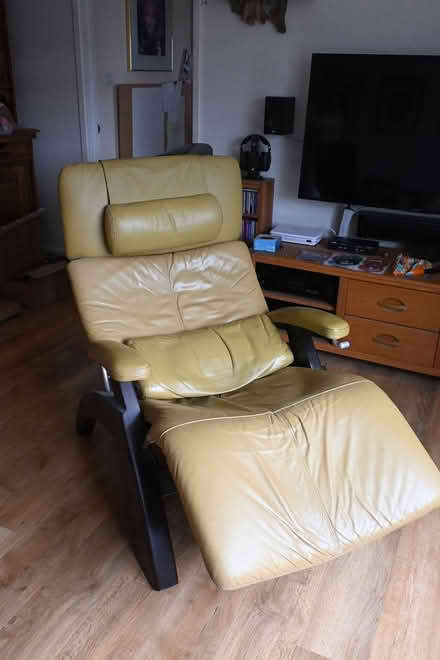 Photo of free Human Touch Perfect Chair (Wistow) #1
