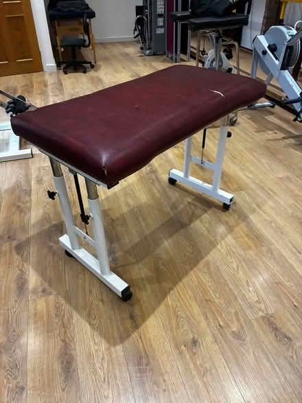Photo of free Hydraulic table with padded top (Stroud GL10) #2