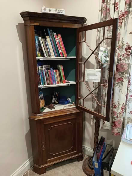 Photo of free Corner unit (EN2 6ey) #1