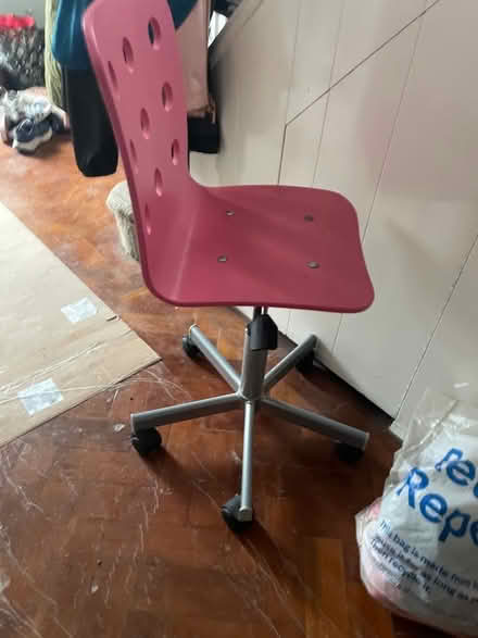 Photo of free Children's chair (Heston UB2) #3
