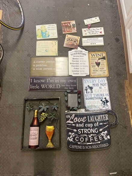 Photo of free Wall art (SS15) #1