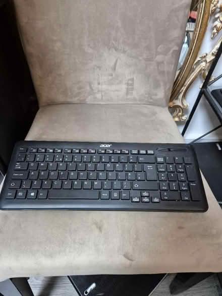 Photo of free Acer keyboard (W1h 1ju) #1