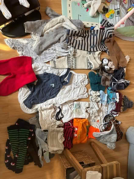 Photo of free Baby clothes mix 0-6months (N11) #1