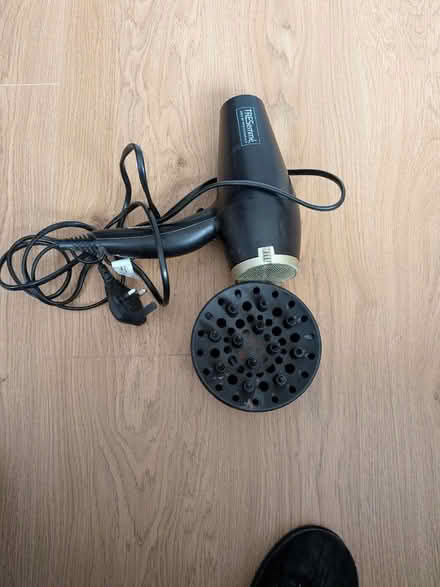 Photo of free Tresemme hair dryer with diffuser (Cheadle SK8) #2