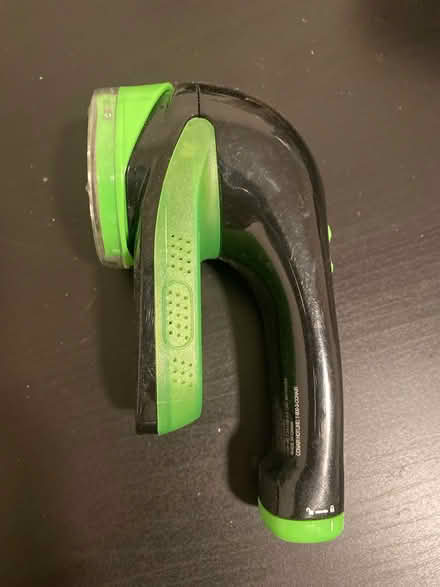 Photo of free Battery Operated Fabric Defuzzer (Richmond) #3