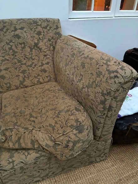 Photo of free Vintage Sofa (Westoning MK45) #4