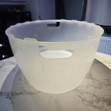 Photo of free Large oval bucket/tub (Greenwich Peninsula SE10) #2