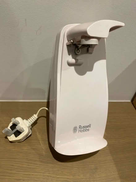 Photo of free Electric can opener. New (St Albans AL3) #1