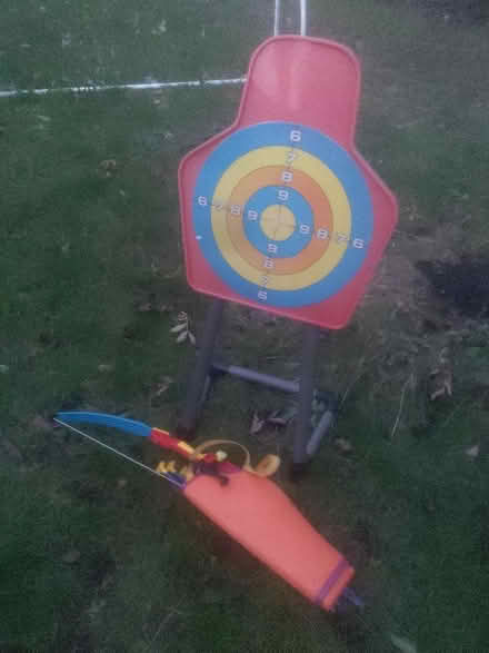 Photo of free Bow, arrows and target set for children (Cockfosters N14) #1