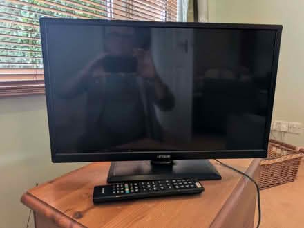 Photo of free 24 inch TV (Caldecott OX14) #2
