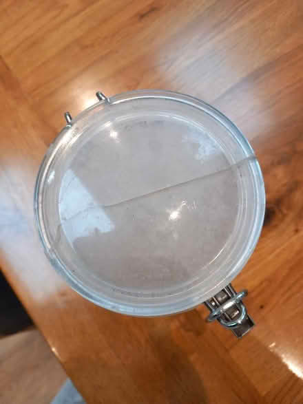 Photo of free food canister (New Malden KT3) #2