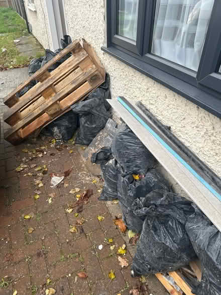 Photo of free Hardcore and wooden pallet (Dagenham RM8) #1