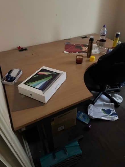 Photo of free Office table (SE28) #1