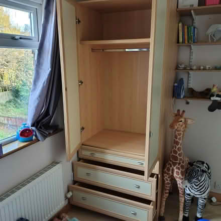 Photo of free Wardrobe (EN49BX) #2