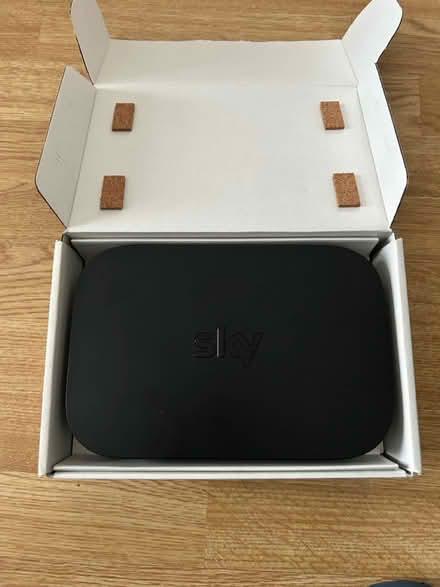 Photo of free SKY Q HUB Wireless Router (ER115) (Ickenham) #1