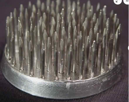 Photo of Ikebana metal floral pin "frogs" (Sunnyvale CA) #1