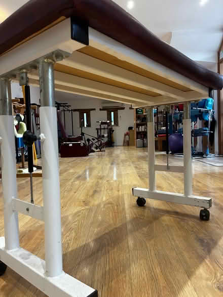 Photo of free Hydraulic table with padded top (Stroud GL10) #1