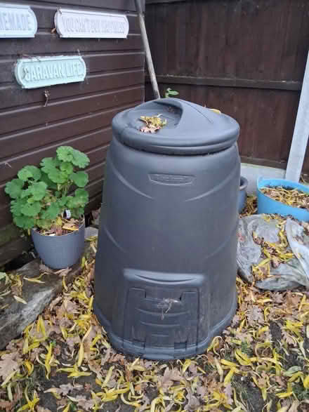 Photo of free Compose bin (SS16) #1