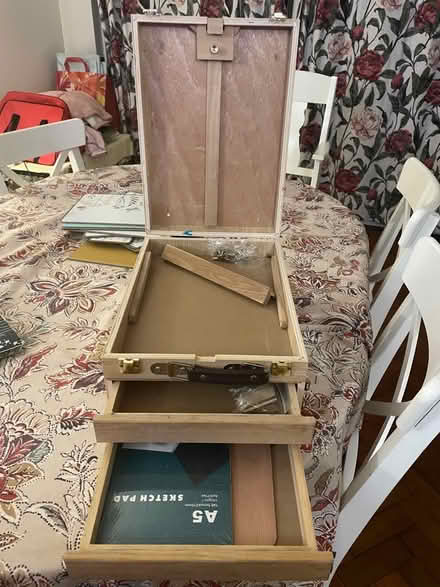 Photo of free Desktop Easel with storage (Heston UB2) #2