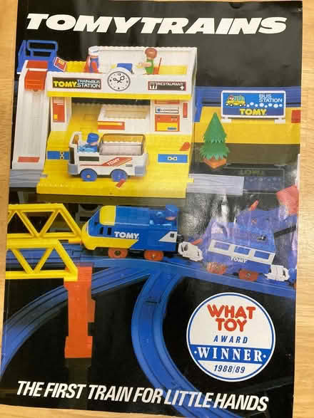 Photo of free TOMY train set (Sheffield ١١ S11) #2
