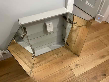 Photo of free Mirrored bathroom wall cabinet (Edinburgh EH4) #4