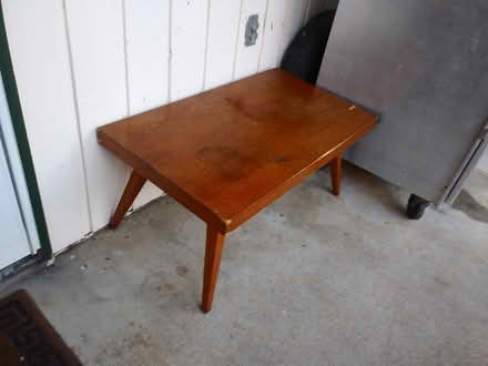 Photo of free coffee table (Whote Salmon near downtown) #1