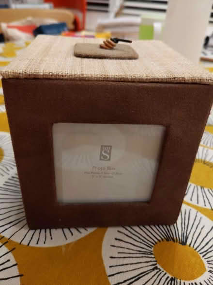 Photo of free Brown suede photo box (CR5, Old Coulsdon) #2