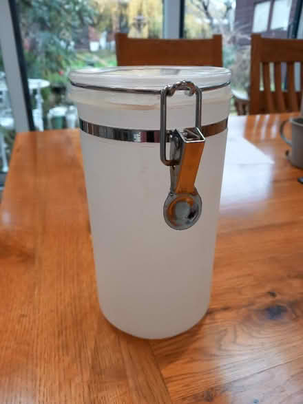 Photo of free food canister (New Malden KT3) #1