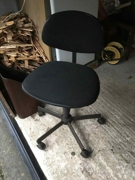 Photo of free Office/computer chair (Formby) #1