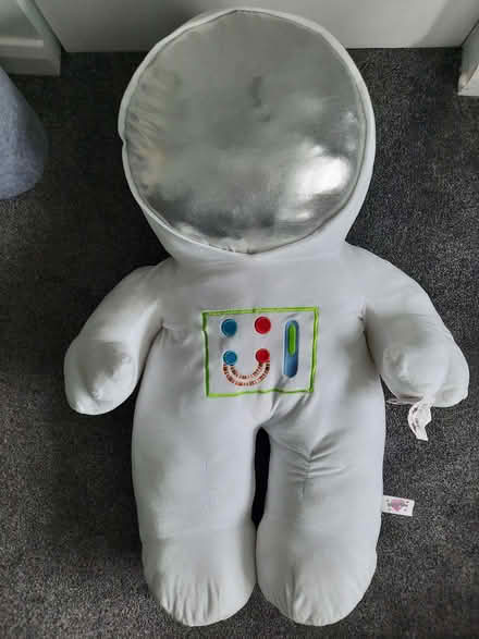 Photo of free Spaceman cuddly toy (Crewton DE24) #1