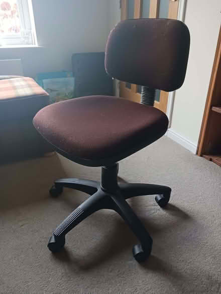Photo of free Office swivel chair (Ellesmere Port CH65) #1