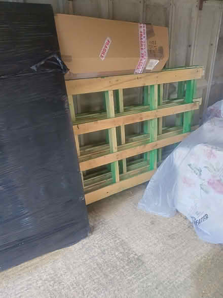 Photo of free 3 very Large pallets (Chichester PO19) #1