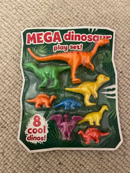 Photo of free Small play dinosaurs (S6 Walkley) #1