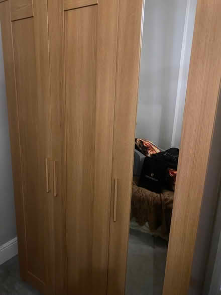 Photo of free wardrobe (Teddington TW11) #4