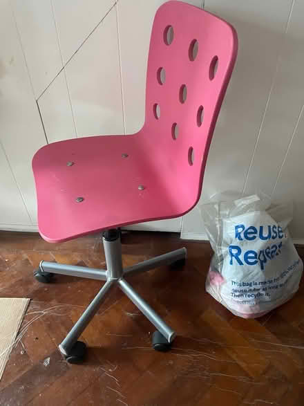Photo of free Children's chair (Heston UB2) #4