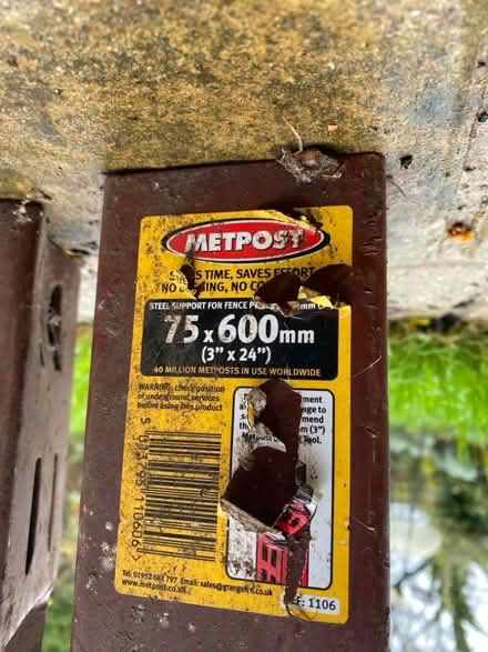 Photo of free 2 Metposts (Benslow SG4) #2