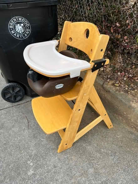 Photo of free Curb Alert - Wood Highchair w/tray (3801 Windom Rd. Brentwood MD) #2