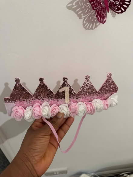 Photo of free Sash and crown (Dovecot L14) #1