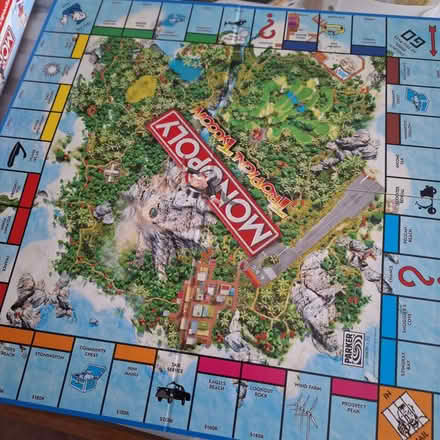 Photo of free monopoly dvd version - no dvd! (Seaside BN22) #1